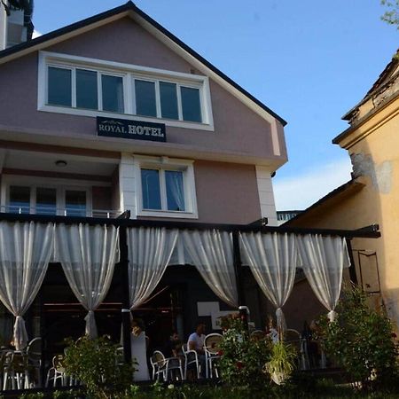 Royal Hotel Peshkopi Albania Exteriér fotografie